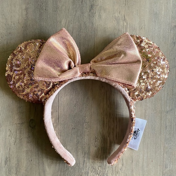 Rose Gold Disney Backpack and Disney Minnie Matching Ears - Picture 4 of 4